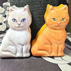 2 Tin boxes, cat shaped, white, and red cat. Very 😍